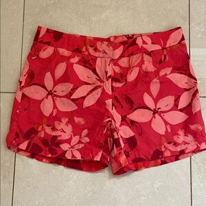 Tommy Bahama Coral and Pink Floral Women's Shorts size 4
